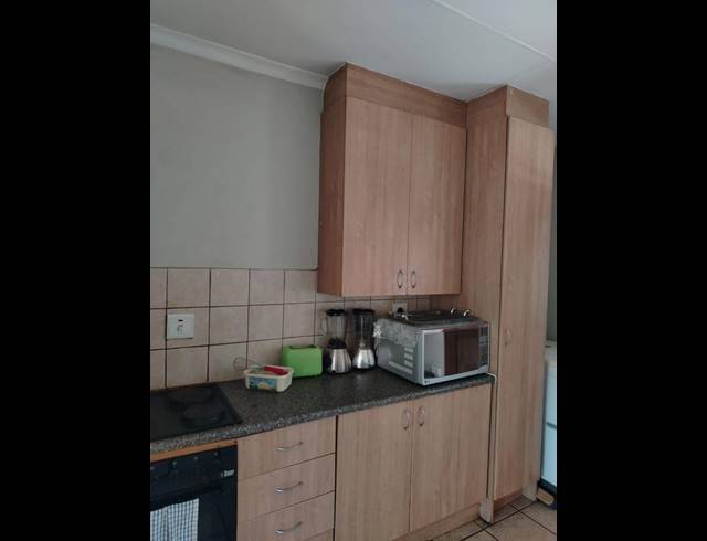 2 BEDROOM APARTMENT FOR SALE IN THE ORCHARDS